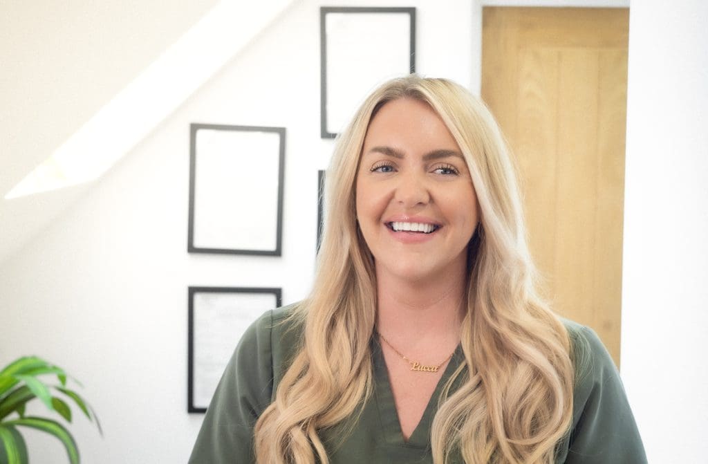 Rhiannon Bell (Hair Transplant Technician):